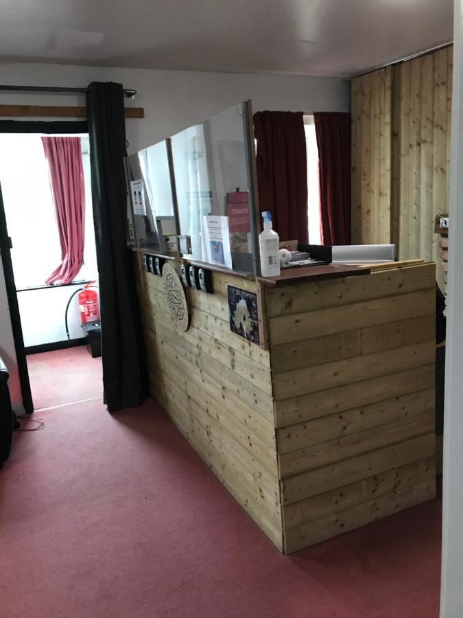 Finn Mccools Giants Causeway Hostel 부시밀즈 외부 사진