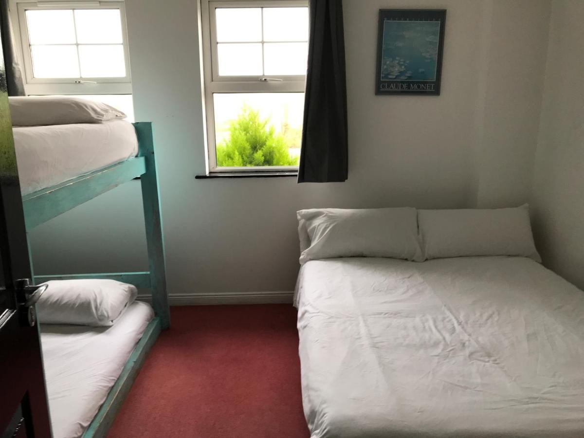 Finn Mccools Giants Causeway Hostel 부시밀즈 외부 사진