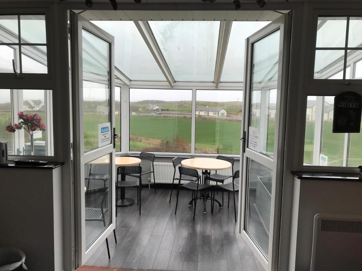Finn Mccools Giants Causeway Hostel 부시밀즈 외부 사진
