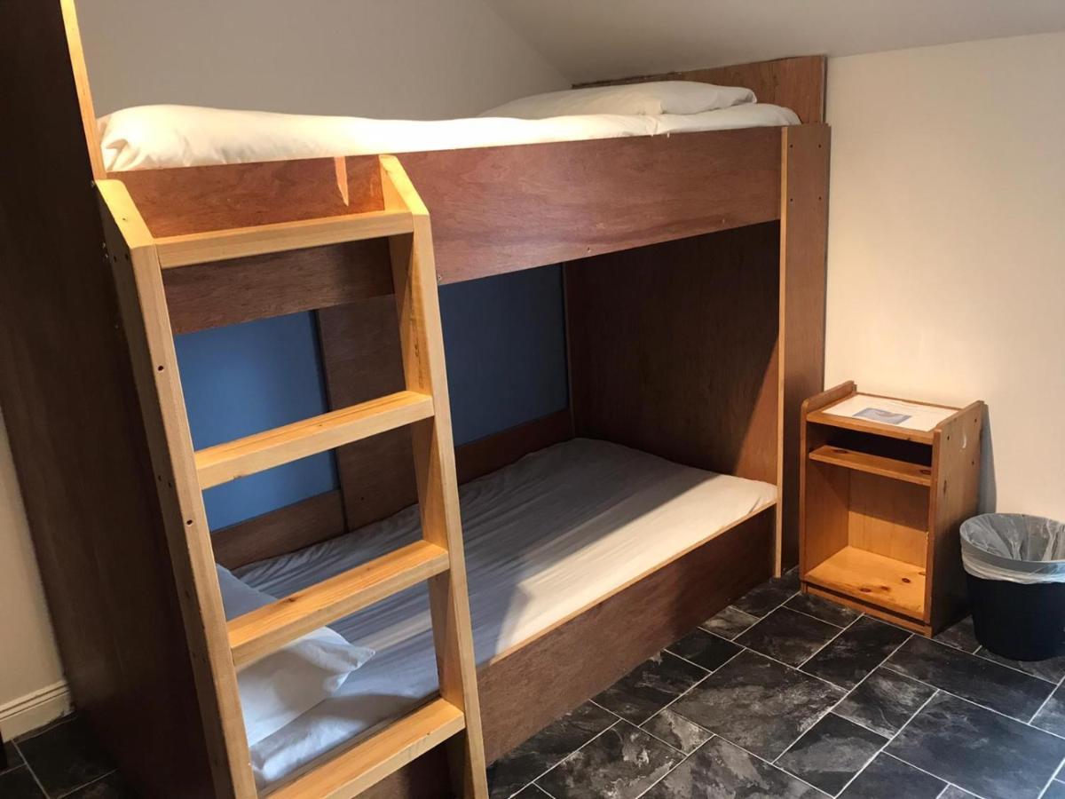 Finn Mccools Giants Causeway Hostel 부시밀즈 외부 사진