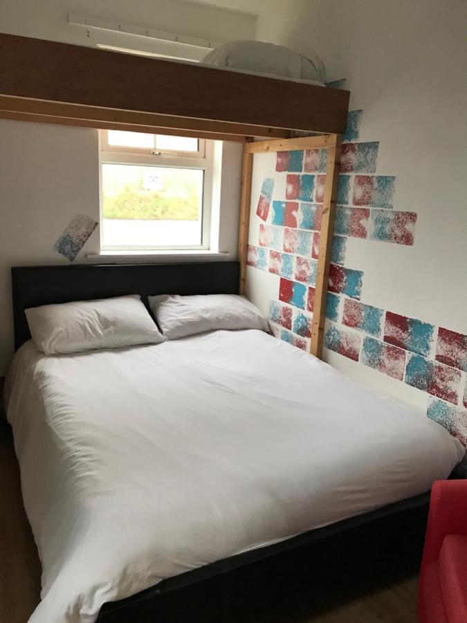 Finn Mccools Giants Causeway Hostel 부시밀즈 외부 사진